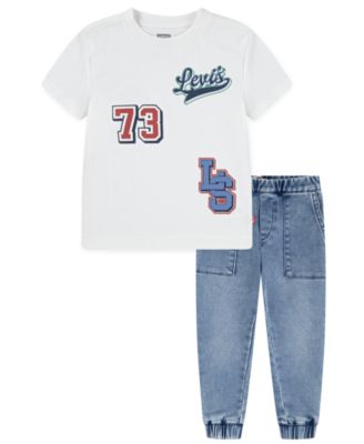 Levi's