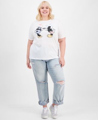 Disney - Trendy Plus Size Mickey & Minnie Kiss T-Shirt