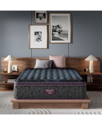 Beautyrest - World Class Level Three 15.75" Medium Pillow Top Mattress Set - California King