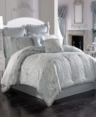 Five Queens Court - Faith French Blue Queen Comfor