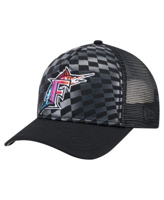 New Era - Men's Black Florida Marlins Cooperstown Collection Gradient 9FORTY A-Frame M-Crown Trucker Adjustable Hat