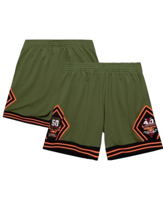 Mitchell & Ness - Men's Green Chicago Bulls 1997-98 Hardwood Classics Flight Swingman Shorts